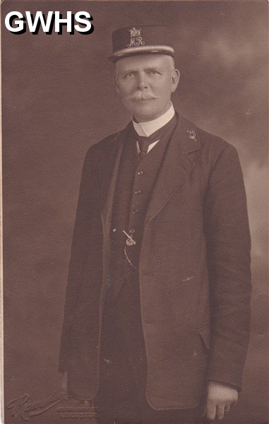 7-187 Mr John James Wood Grundy Wigston Magna Station Master c 1925