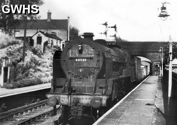35-966 Glen Parva Station by Chris Banks