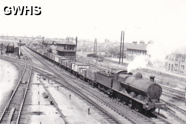 7-137 Train - Wigston Ten Row  Spion Kop 1950