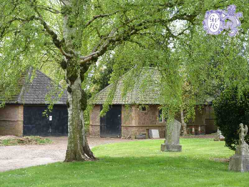 23-297 Old Mortuary at Wigston Cemetery Welford Road Wigston Magna May 2013