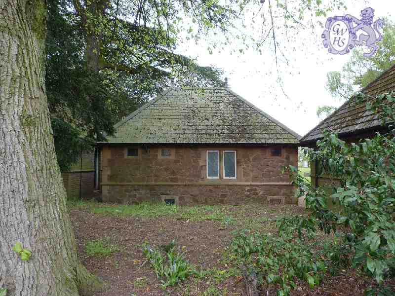 23-299 Old Mortuary at Wigston Cemetery Welford Road Wigston Magna May 2013
