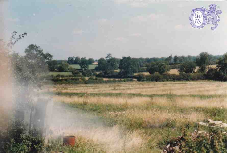 29-632 Welford Road Wigston Magna 1982 looking over Will Forryan's land which became Wigston Harcourt anoramic